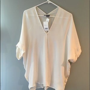 NWT!! Vince white blouse, short sleeve that flows